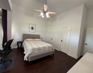 4426 Thaddeus Court - Photo Thumbnail 23