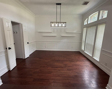 4426 Thaddeus Court - Photo Thumbnail 4