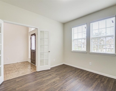 1485 Foshee Court - Photo Thumbnail 2