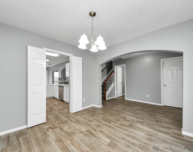 4805 E Columbary Drive - Photo Thumbnail 11
