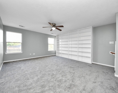 4805 E Columbary Drive - Photo Thumbnail 20