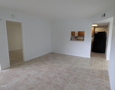 1633 Sunny Brook Lane Ne - Photo Thumbnail 3
