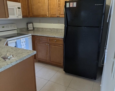1633 Sunny Brook Lane Ne - Photo Thumbnail 6