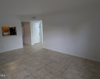 1633 Sunny Brook Lane Ne - Photo Thumbnail 5