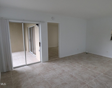 1633 Sunny Brook Lane Ne - Photo Thumbnail 4