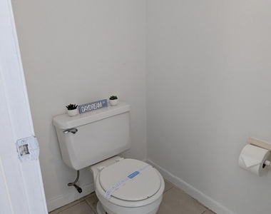 1633 Sunny Brook Lane Ne - Photo Thumbnail 26