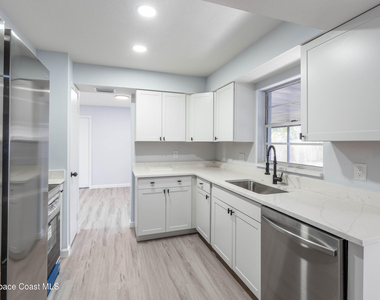 306 Harvey Avenue Ne - Photo Thumbnail 8
