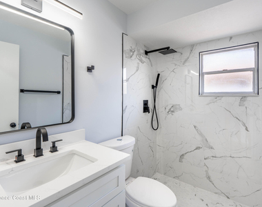 306 Harvey Avenue Ne - Photo Thumbnail 12