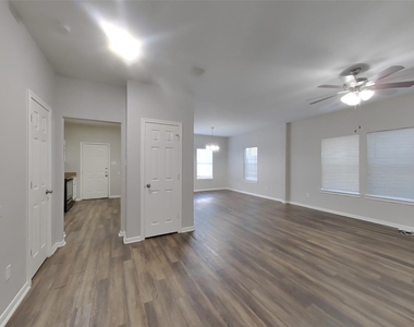 11403 Carla Street - Photo Thumbnail 1