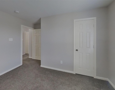 11403 Carla Street - Photo Thumbnail 11