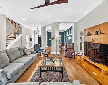 5727 Brancott Way - Photo Thumbnail 7
