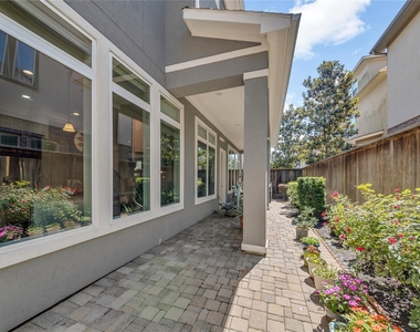 5727 Brancott Way - Photo Thumbnail 30
