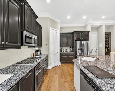 5727 Brancott Way - Photo Thumbnail 10