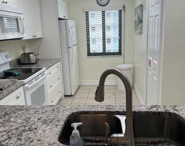 1050 N Atlantic Avenue - Photo Thumbnail 6