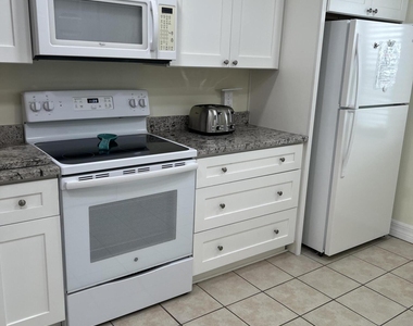 1050 N Atlantic Avenue - Photo Thumbnail 9