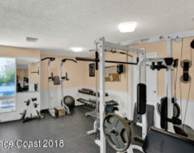 243 Seaport Boulevard - Photo Thumbnail 21