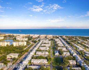 243 Seaport Boulevard - Photo Thumbnail 27
