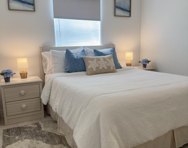 1403 S Miramar Avenue - Photo Thumbnail 12
