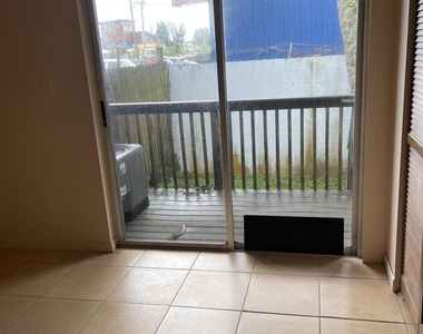 73 Nw Irwin Avenue - Photo Thumbnail 4