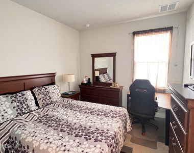 924 Captiva Island Circle Sw - Photo Thumbnail 16