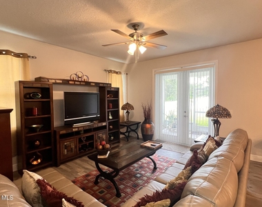 924 Captiva Island Circle Sw - Photo Thumbnail 13