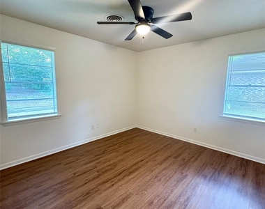 1801 Beazley Street - Photo Thumbnail 16