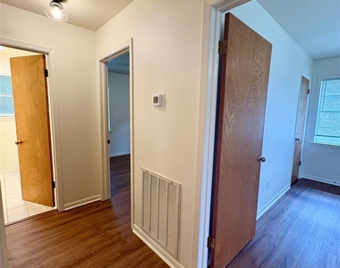 1801 Beazley Street - Photo Thumbnail 13