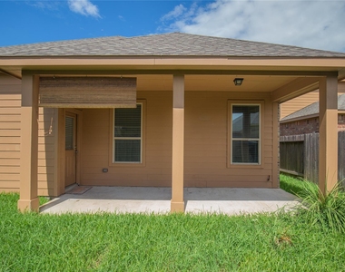 311 Lockridge Hill Ln - Photo Thumbnail 28