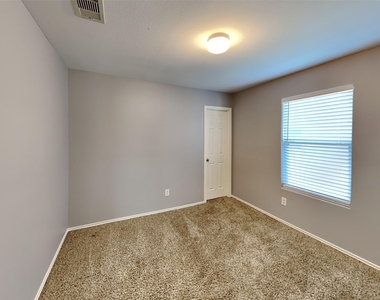 2203 Shady Birch Drive - Photo Thumbnail 12