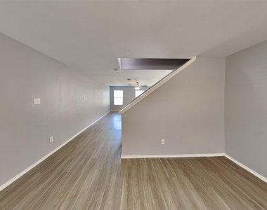 2203 Shady Birch Drive - Photo Thumbnail 4