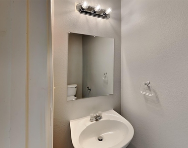 2203 Shady Birch Drive - Photo Thumbnail 5
