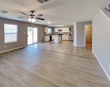 2203 Shady Birch Drive - Photo Thumbnail 2