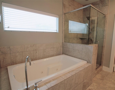 4701 Caroline Street - Photo Thumbnail 20