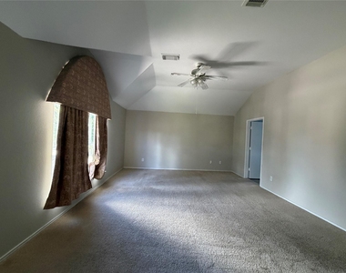 2615 Meiko Drive - Photo Thumbnail 6