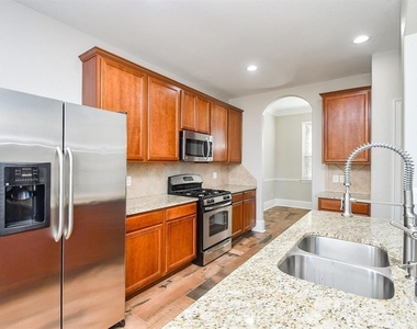 11014 Heartland Grove Drive - Photo Thumbnail 11