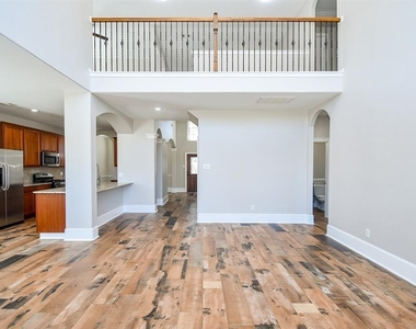 11014 Heartland Grove Drive - Photo Thumbnail 8