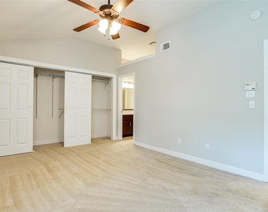 2711 Grants Lake Boulevard - Photo Thumbnail 17