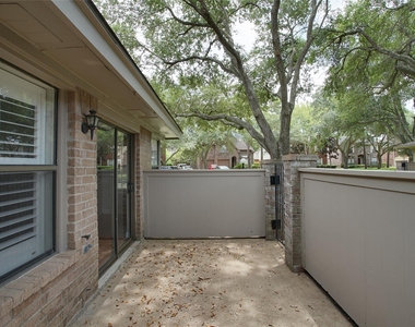 2711 Grants Lake Boulevard - Photo Thumbnail 25