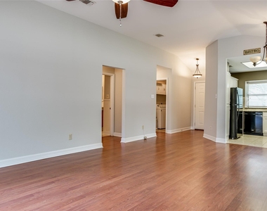 2711 Grants Lake Boulevard - Photo Thumbnail 5