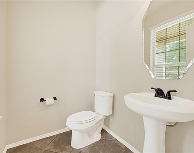 16626 Lake Prince Lane - Photo Thumbnail 11