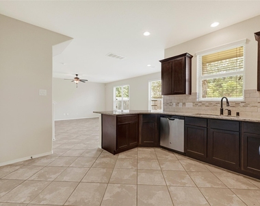 16626 Lake Prince Lane - Photo Thumbnail 9