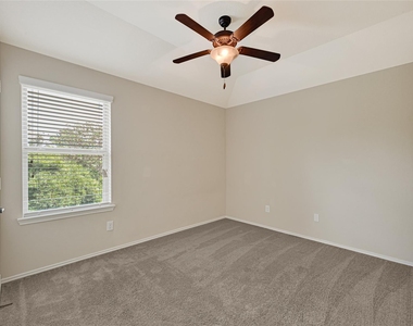 16626 Lake Prince Lane - Photo Thumbnail 13