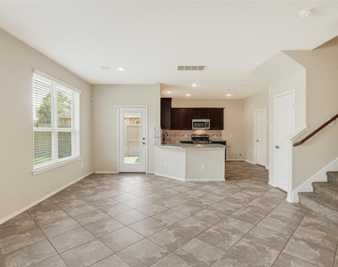 16626 Lake Prince Lane - Photo Thumbnail 7
