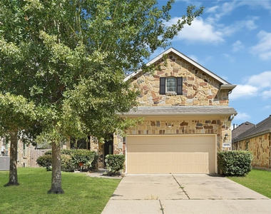 16626 Lake Prince Lane - Photo Thumbnail 1