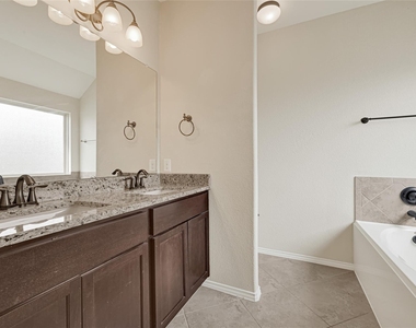 16626 Lake Prince Lane - Photo Thumbnail 19