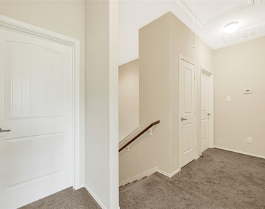 16626 Lake Prince Lane - Photo Thumbnail 12