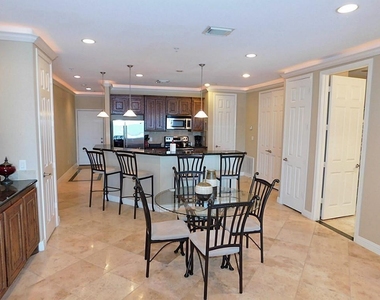 7039 Kingston Cove Lane Drive - Photo Thumbnail 3