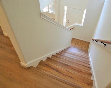 2110 Banfield Court - Photo Thumbnail 22