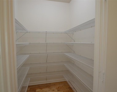 2110 Banfield Court - Photo Thumbnail 18