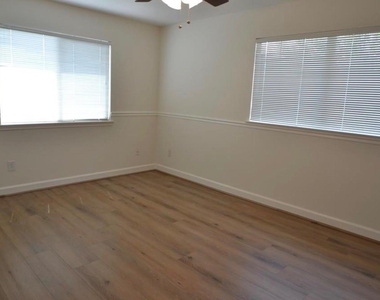2110 Banfield Court - Photo Thumbnail 30
